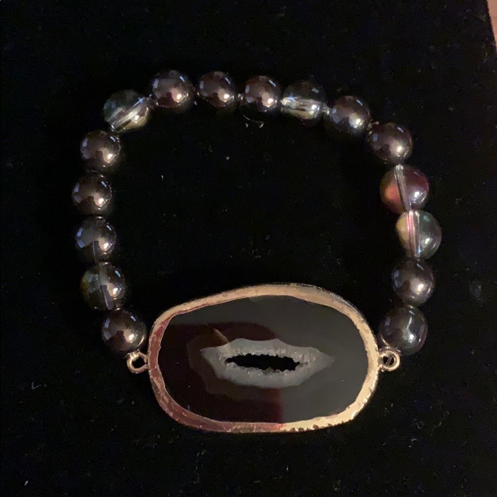 Black and Gold Agate Slice Stretch Bracelet